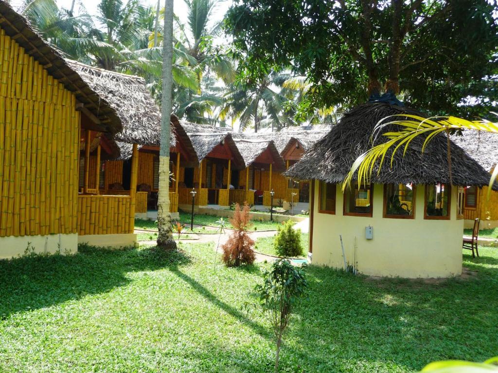 Savithri Inn Bamboo Cottages & Resorts Varkala Exterior photo