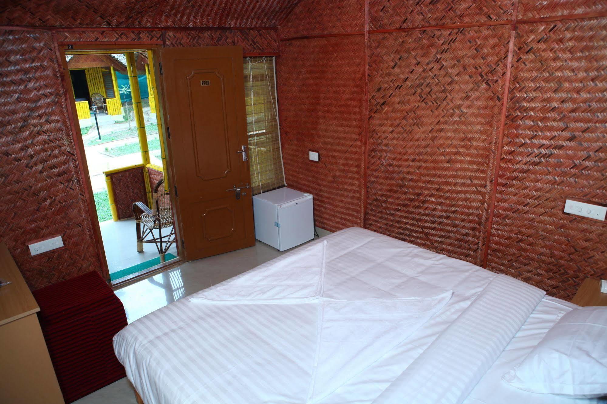 Savithri Inn Bamboo Cottages & Resorts Varkala Exterior photo